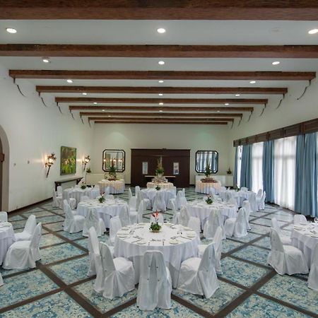 Hotel Tropical Manaus Exterior foto The ballroom at the hotel