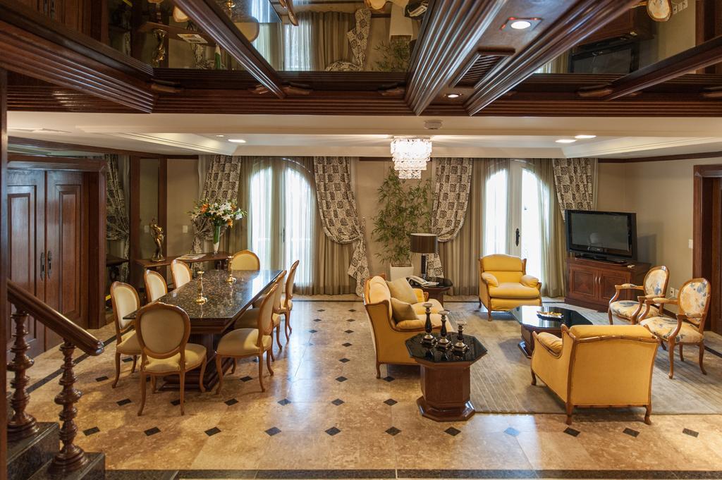 Hotel Tropical Manaus Exterior foto The interior of the Presidential Suite