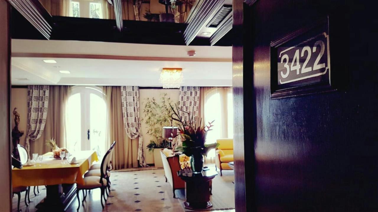 Hotel Tropical Manaus Exterior foto The interior of a suite at the Mandarin Oriental, New York