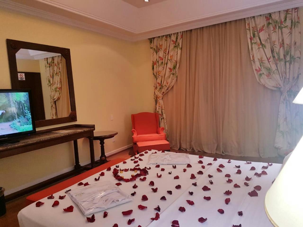 Hotel Tropical Manaus Exterior foto A bedroom at the hotel