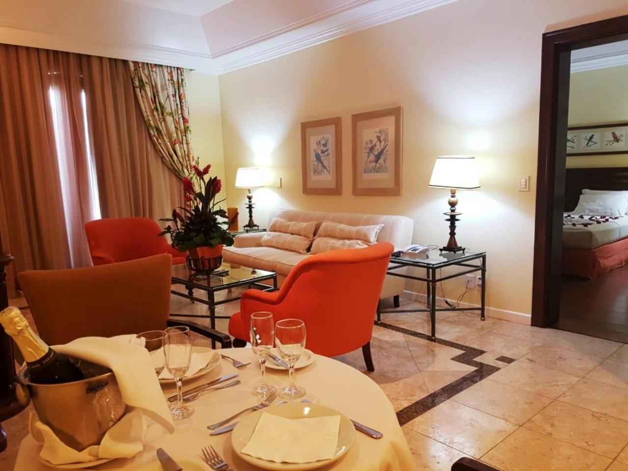 Hotel Tropical Manaus Exterior foto A suite at the Four Seasons Hotel, Cairo